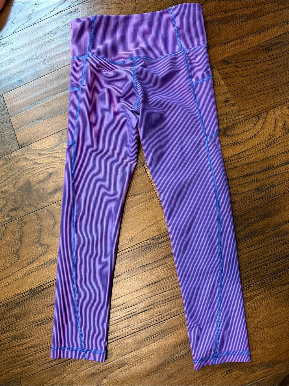 Old Navy Powersoft brand Purple & Blue Stripe Performance Leggings with Pockets